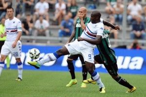 Stefano Okaka​ durante un partido de la Sampdoria (ZIMBIO)