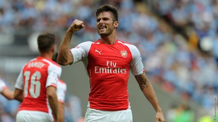 Olivier Giroud celebrando un gol del Arsenal (ARSENAL)