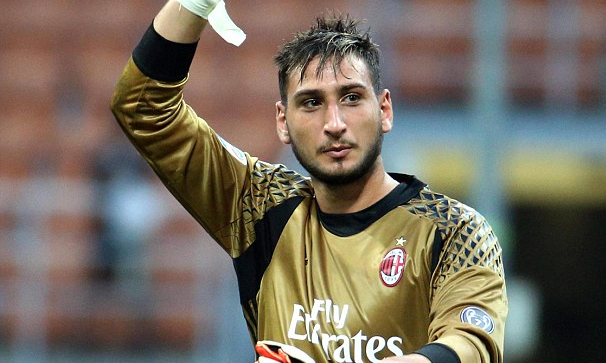 Gianluigi Donnarumma en un partido del AC Milan (FOTO: Daily Mail)