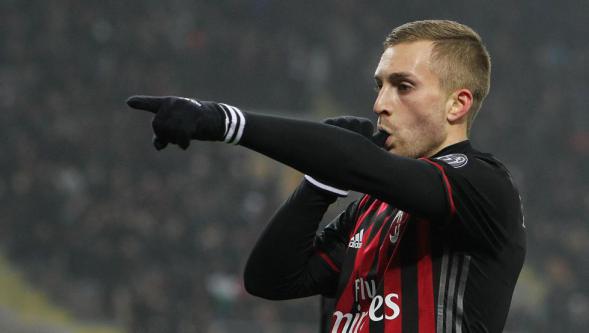 Gerard Deulofeu celebrando un gol con el AC Milan