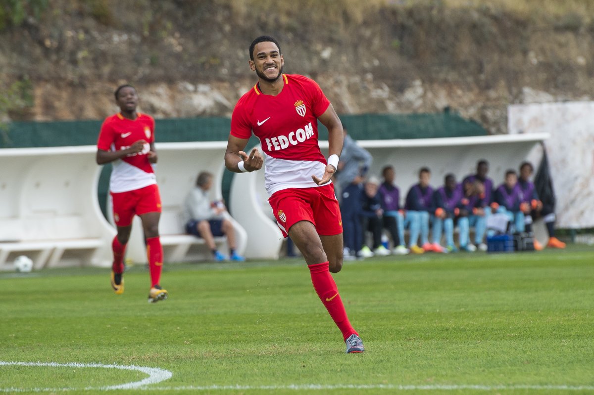 Jordi Mboula, con el AS Mónaco (FOTO - AS Mónaco)